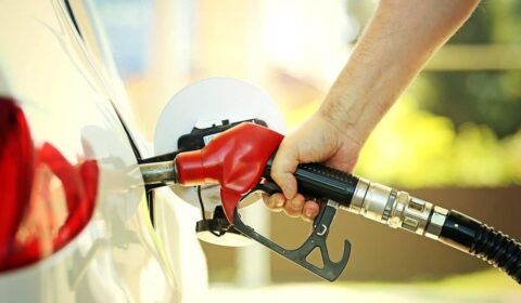 A 16 dias do 2º turno, governo zera impostos federais da gasolina e amplia subsídios a etanol e diesel