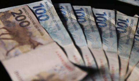 Orçamento de 2027 tem estimativa de superávit de R$ 83,4 bilhões