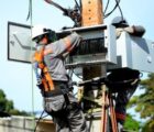 Manaus terá 12 desligamentos de energia neste domingo (20); veja os bairros e horários