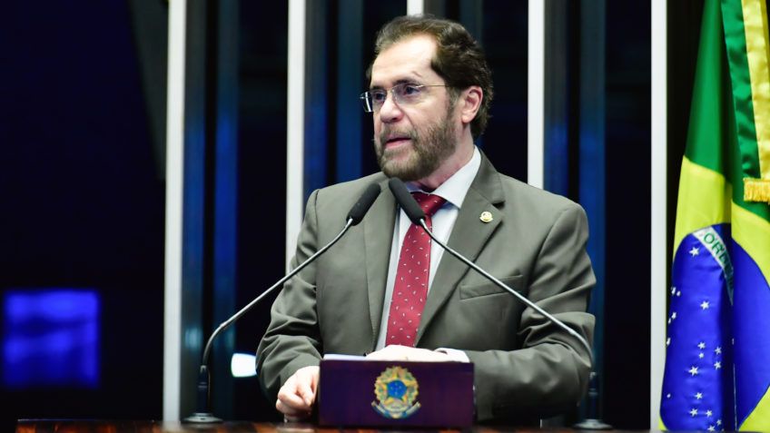 senador-que-falou-em-enforcar-