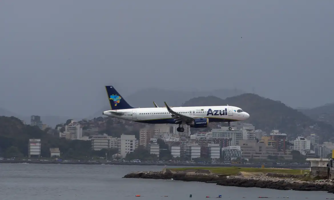 azul-anuncia-acordo-de-reorgan