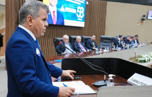 em-reuniao-solene-cmm-homenage
