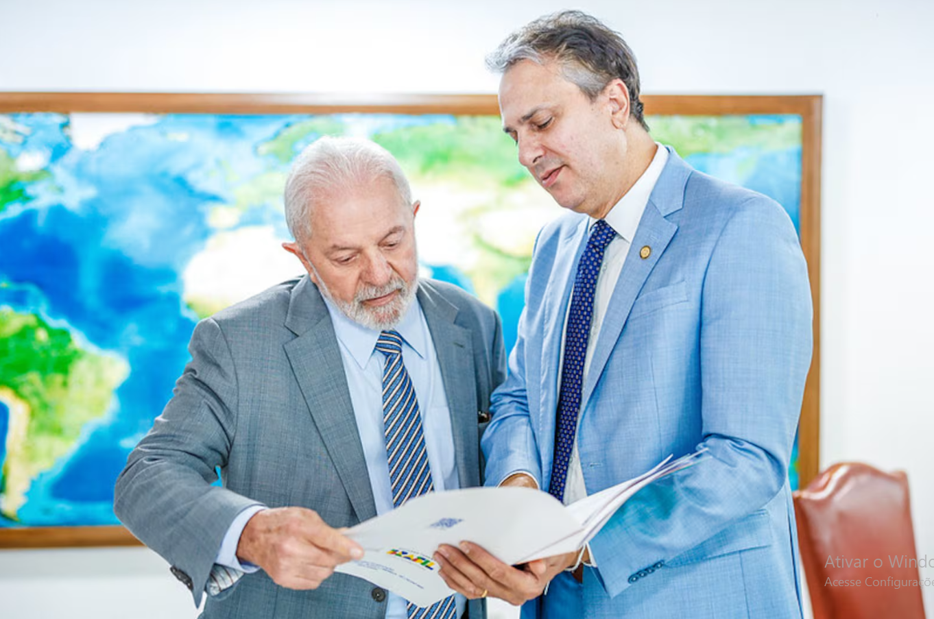 lula-assina-regulamentacao-do-