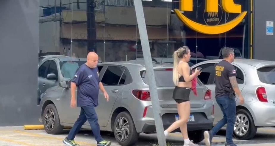 mulher-e-presa-em-manaus-por-s