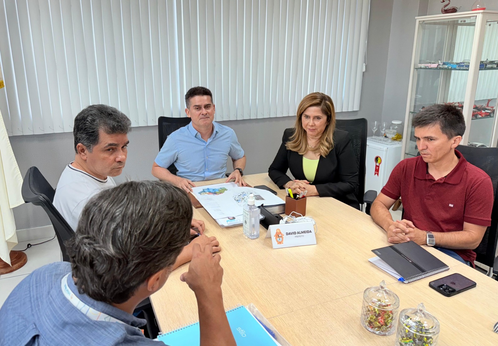 prefeito-david-almeida-anuncia
