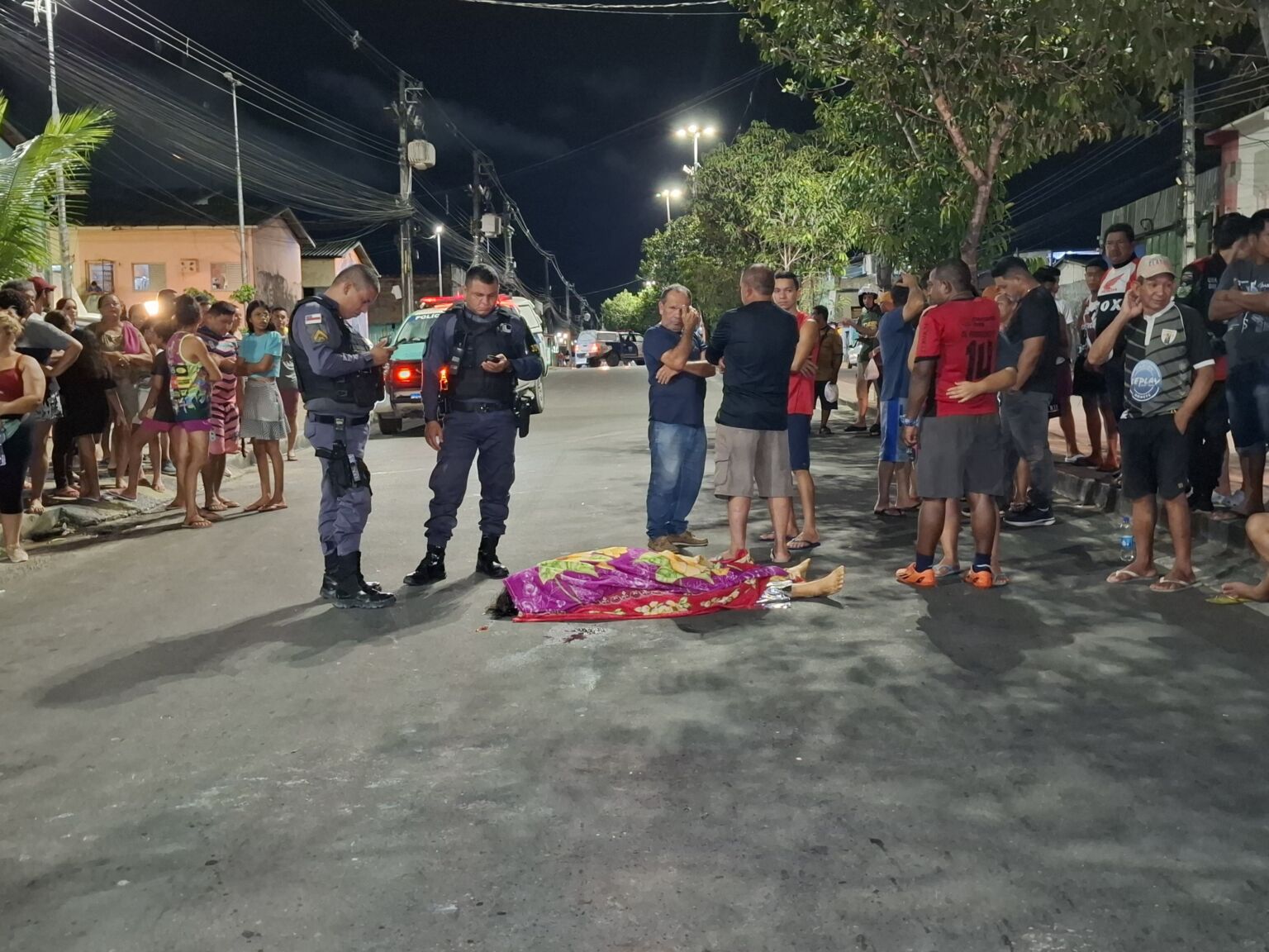 video-mostra-morador-de-rua-em