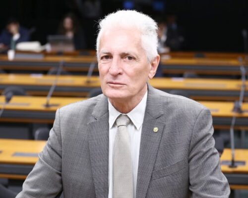 atrevido-acha-que-pode-chegar-