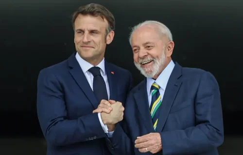 lula-pede-que-macron-abra-seu-