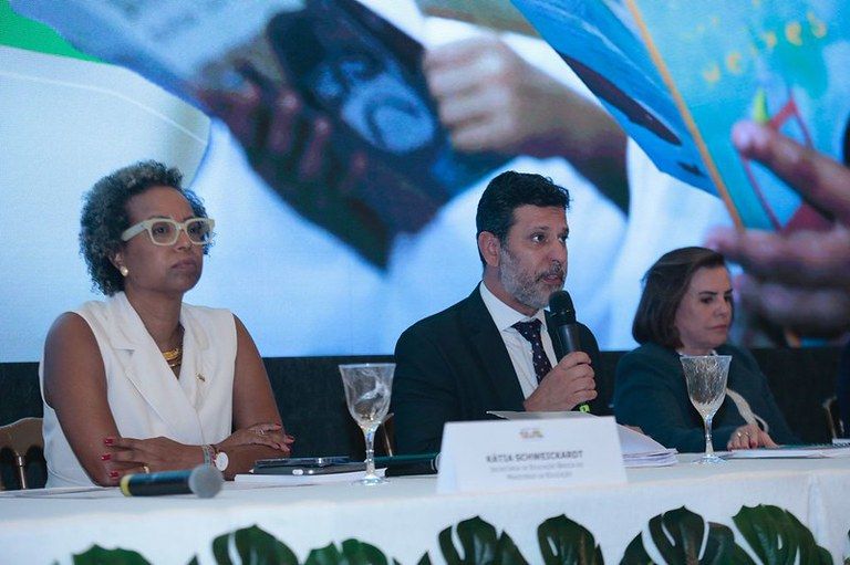 MEC-COMPROMISSO-AMAZONAS