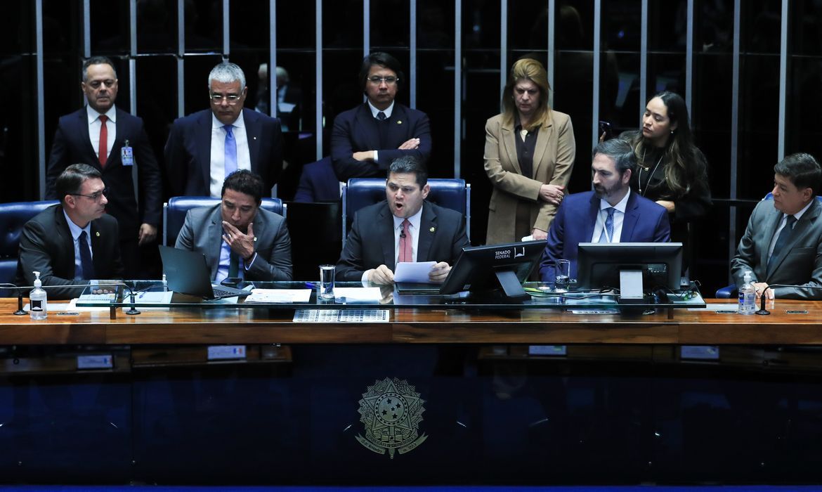 senado-aprova-aumento-do-numer