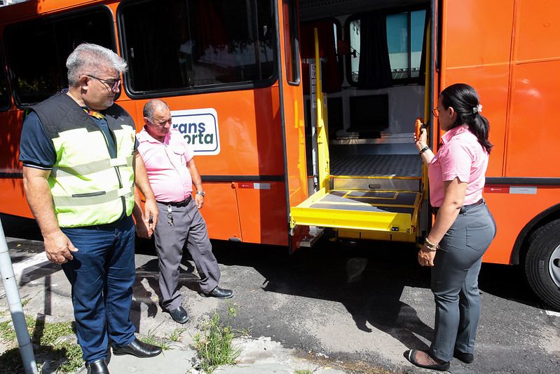 manaus-ganha-quatro-onibus-ada
