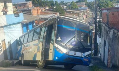 Acidente-de-Onibus-canal92am