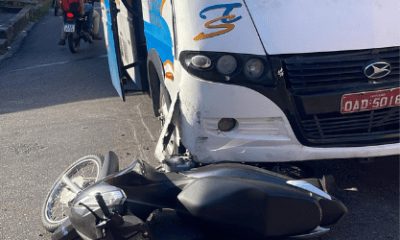 acidente-entre-moto-e-micro-on