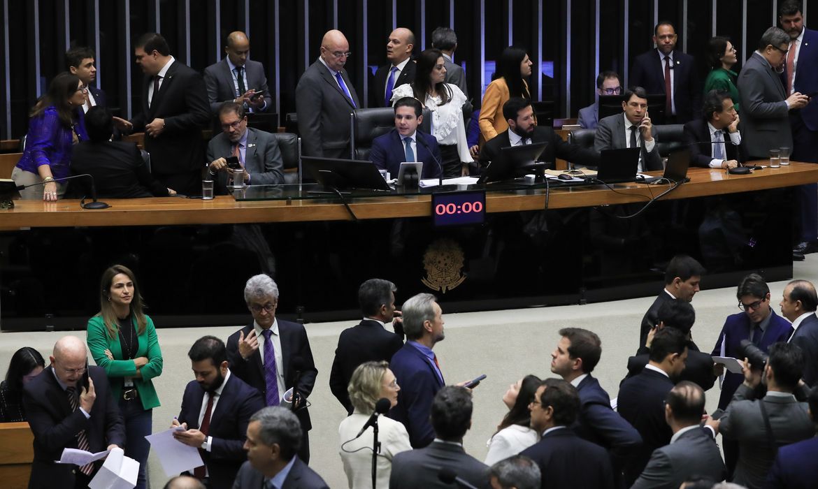 camara-dos-deputados-canal92am