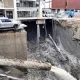 cratera-gigante-se-abre-em-rua
