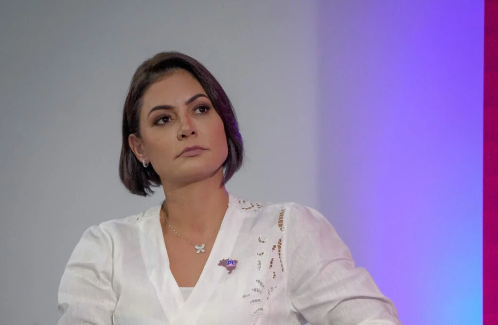 michelle-bolsonaro-comenta-vot0-de-fux-canal92am