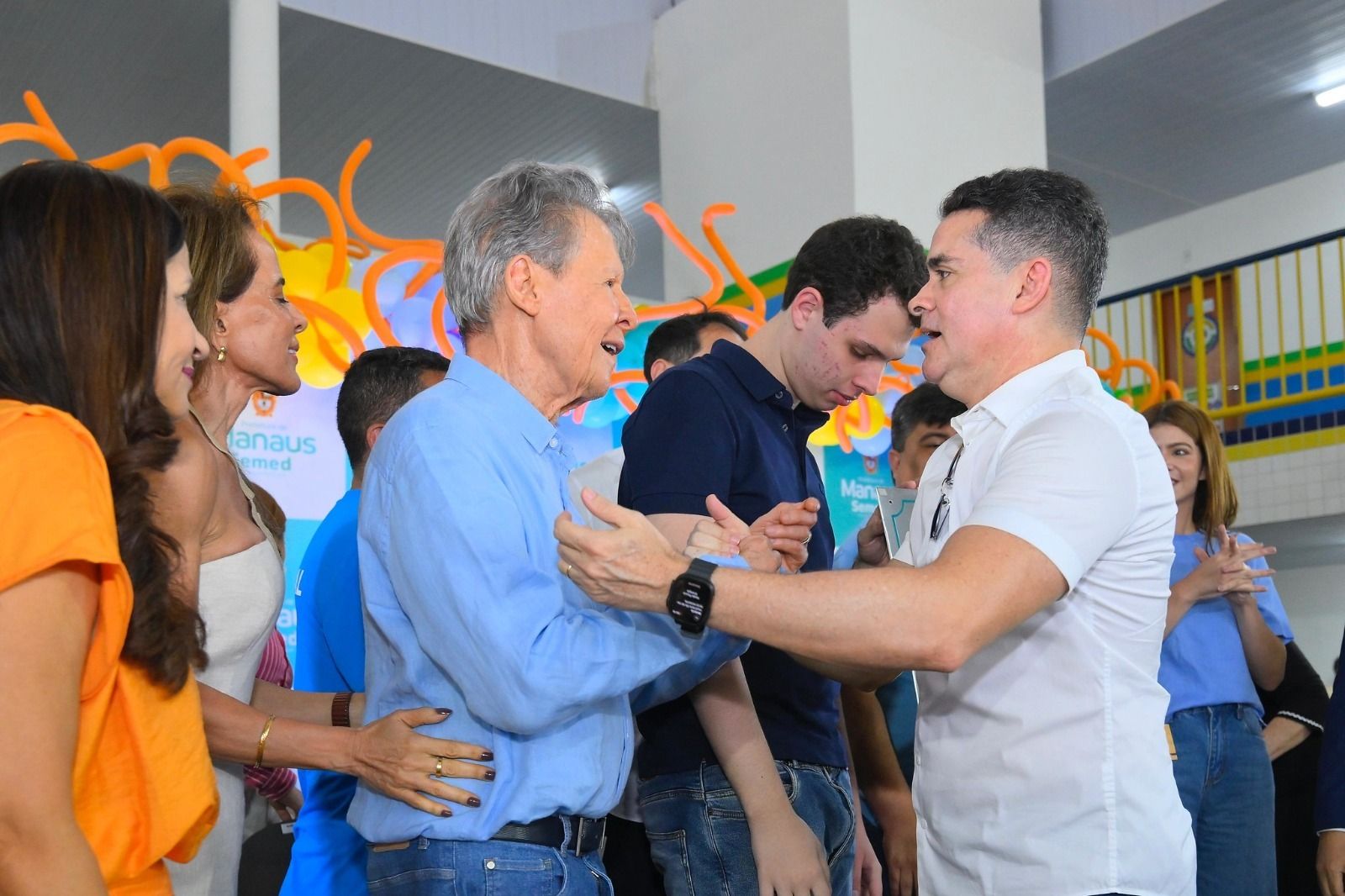 prefeito-david-almeida-entrega