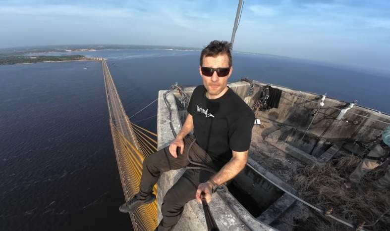 Gringo-escala-Ponte-Rio-Negro-2