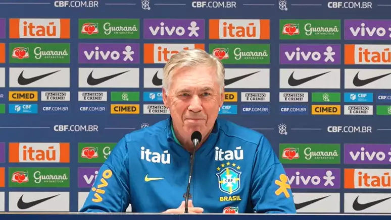 ancelotti-brinca-sobre-renovac