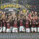 flamengo-derrota-ceara-e-coroa