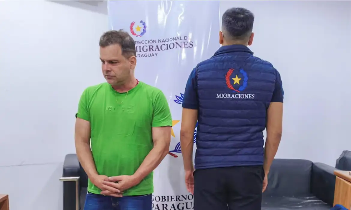 policia-do-paraguai-entrega-si