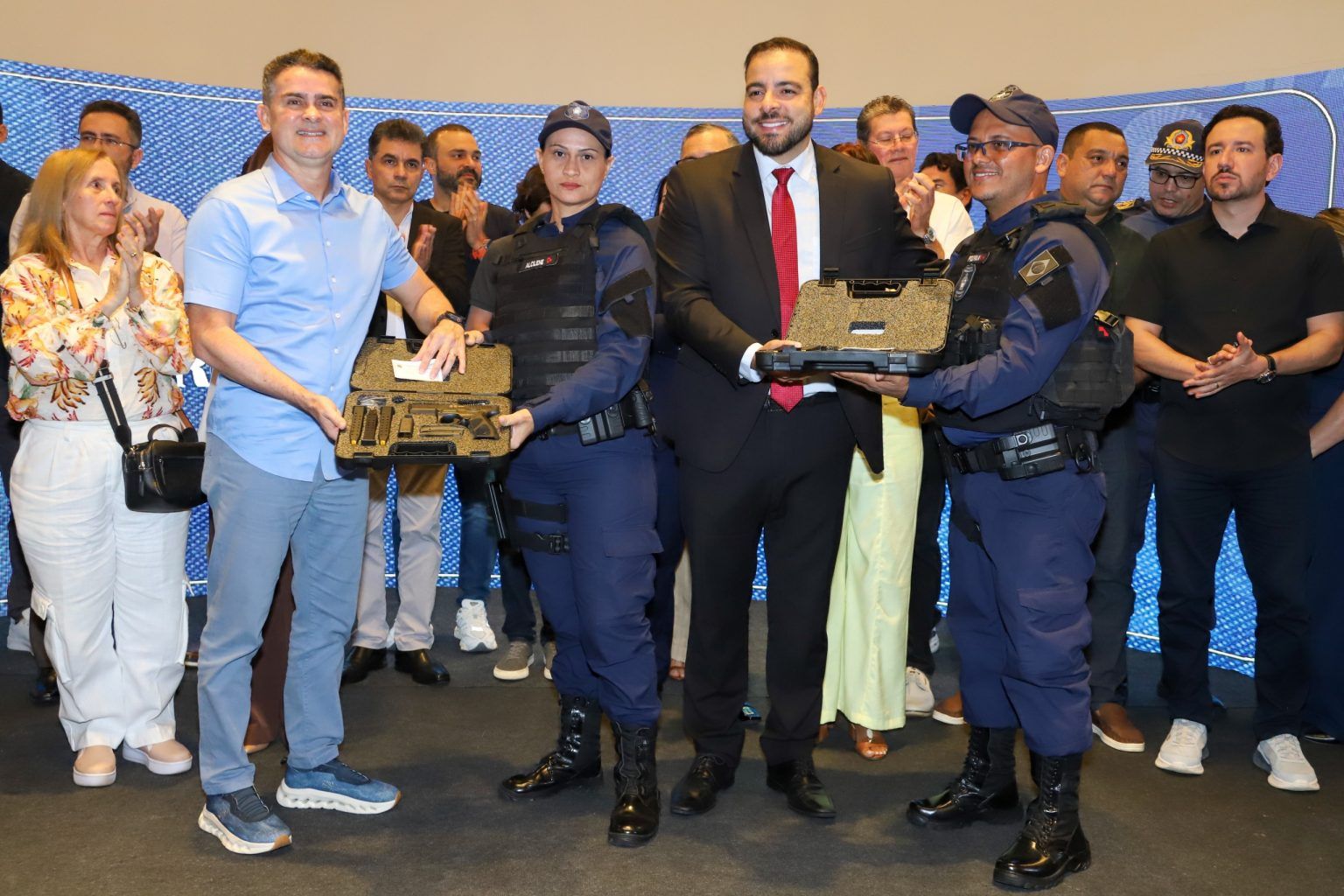 David-Almeida-guardas-municipais-entrega-armamento-canal92am