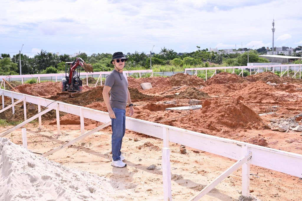 Prefeito-Visita-Obra-cidade-d-autista-canal92am
