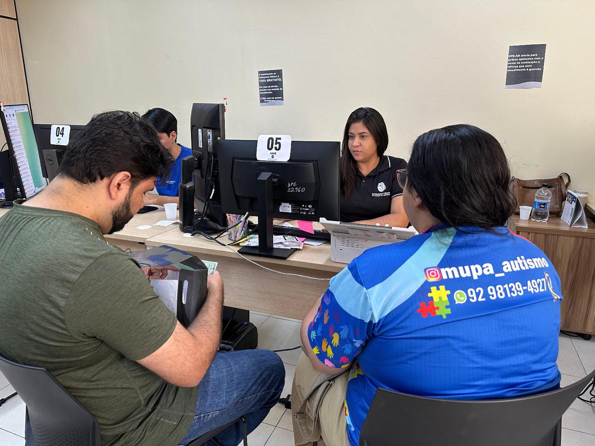 abril-azul-autismo-canal92am