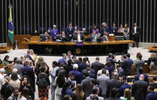 CONGRESSO-PLENARIO-CANAL92AM
