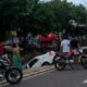 Carro-cai-dentro-de-igarape-na-Avenida-Brasil-canal92am