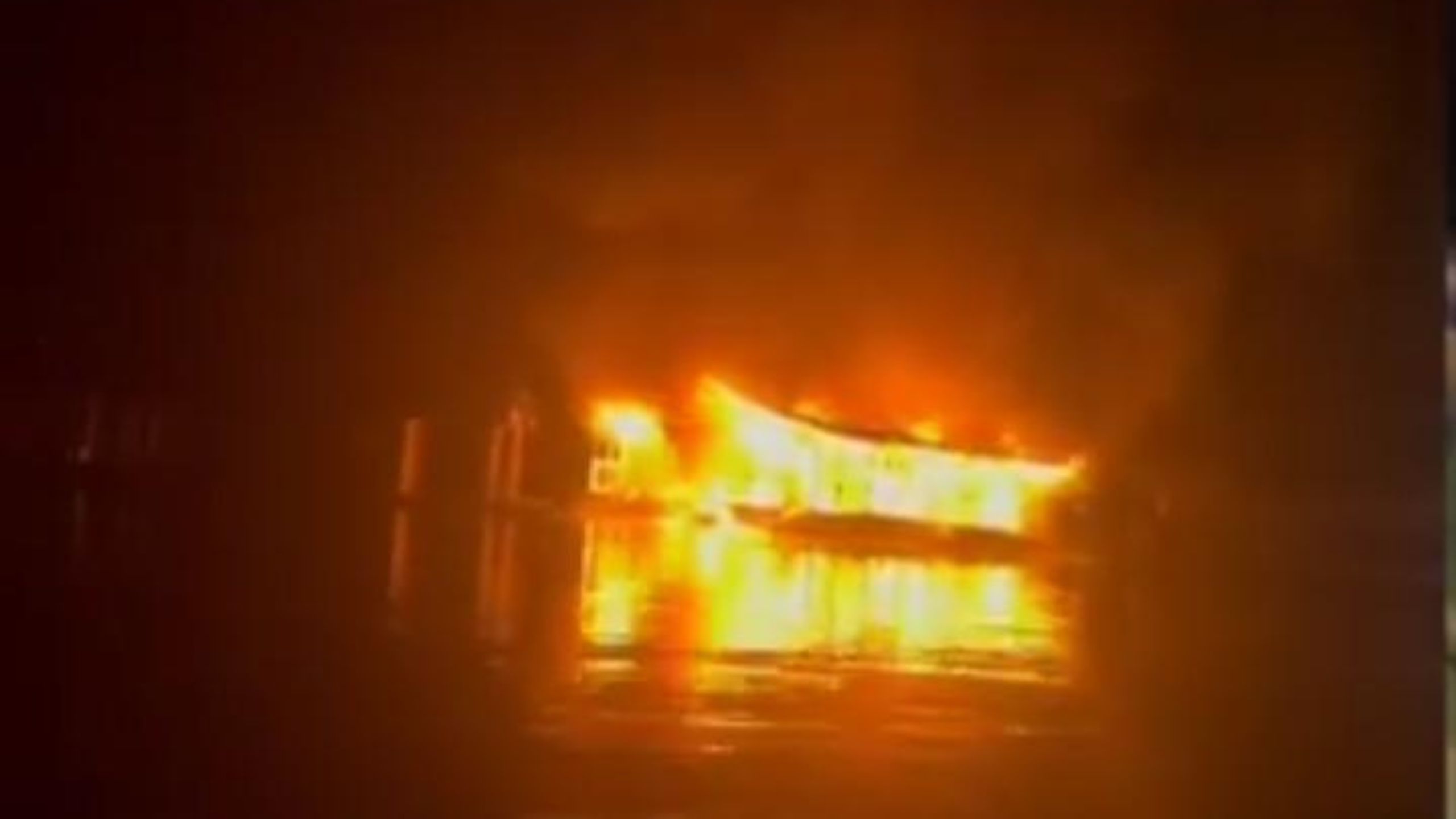 incendio-flutuante-tarumã-canal92am