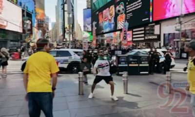 brasileiros-batem-bola-na-times-square-canal92am