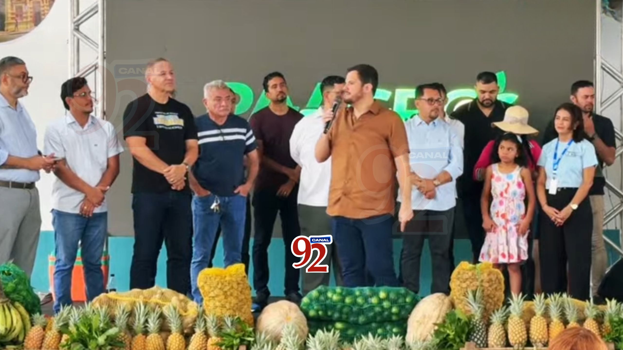 programa-federal-entrega-alimentos-prefeito-renato-junior-canal92am