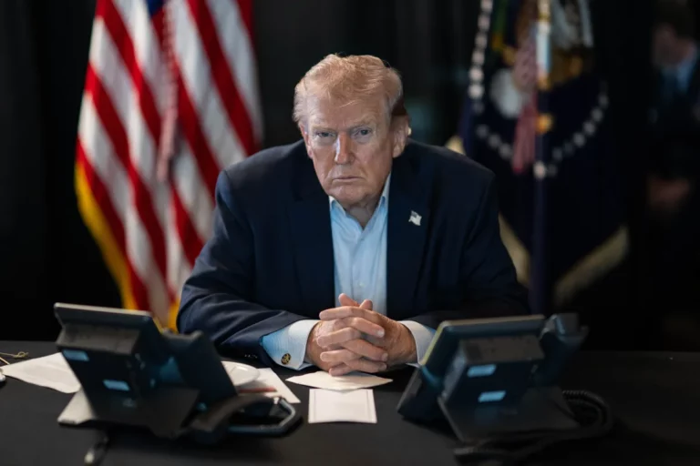 Donald_trump_bombardeio-canal92am