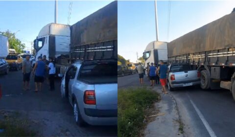 Carro-fica-imprensado-por-caminhao-na-Autaz-Mirim-canal92am