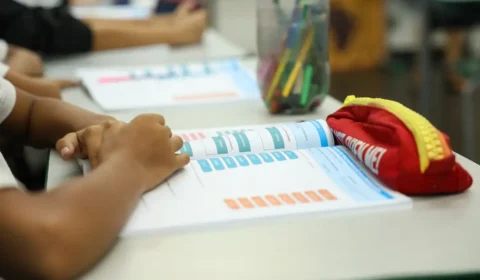 educação-politica-na-escola-canal92am