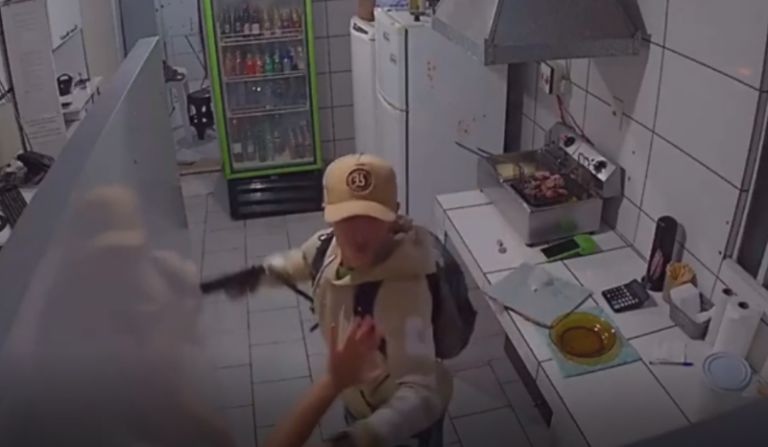 assalto_fast-food-curitiba-canal92am