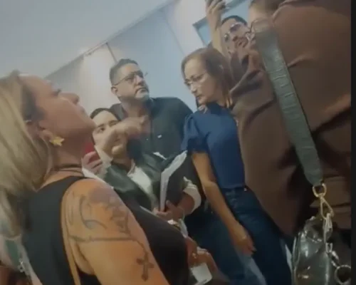 terceirizados-denunciam-governo-do-amazonas-por-demissao-em-massa-via-whatsapp-e-coacao-de-servidores-na-aadesam-canal92am