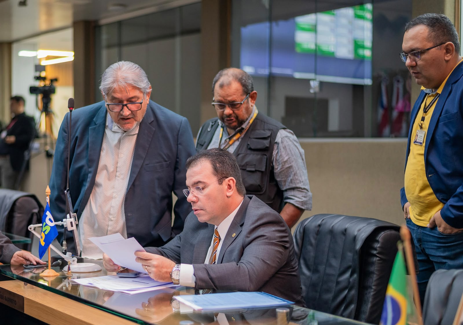 wilker-barreto-plano-de-carreira-servidores-canal92am