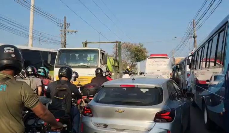 GREVE_ROTAS_MANAUS_CANAL92AM