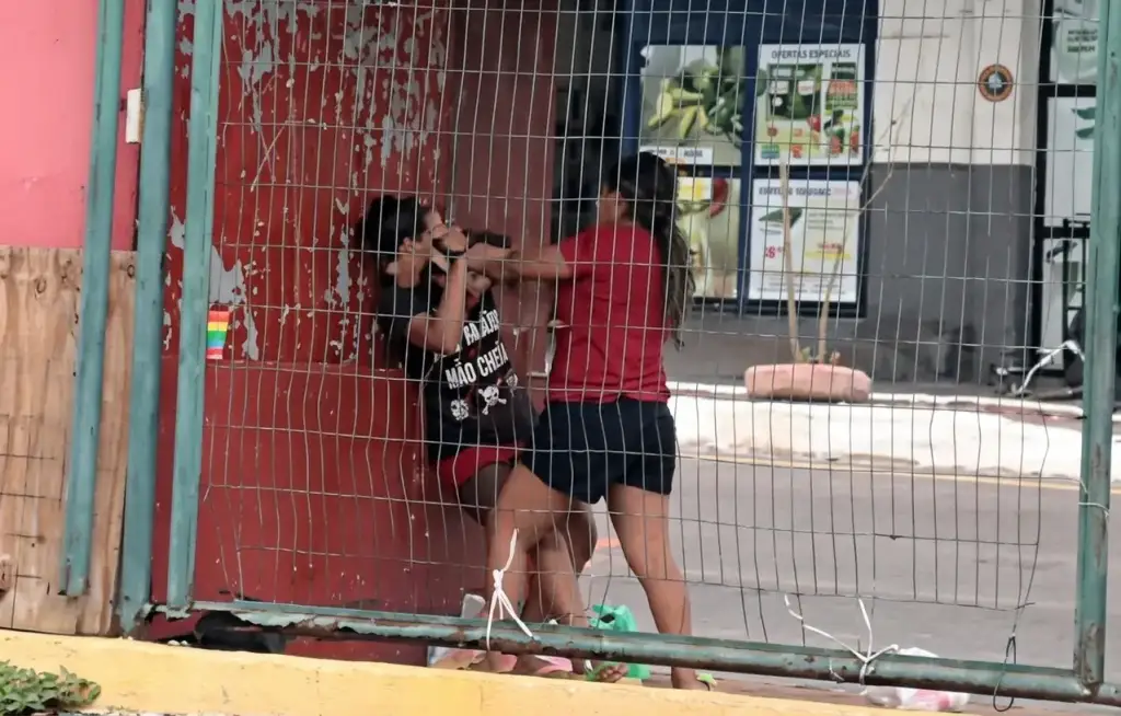 homem-foge-de-agressoes-de-mulher-na-zona-sul-de-Manaus-canal92am