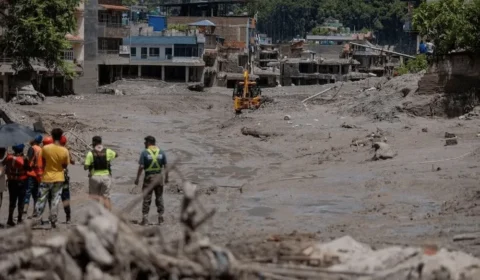 enchetes-nepal-reconstrucao-bilhoes-canal92am