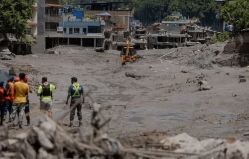 enchetes-nepal-reconstrucao-bilhoes-canal92am