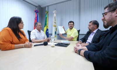 prefeito-renato-junior-reajuste-auxilio-moradia-mais-medicos-canal92am