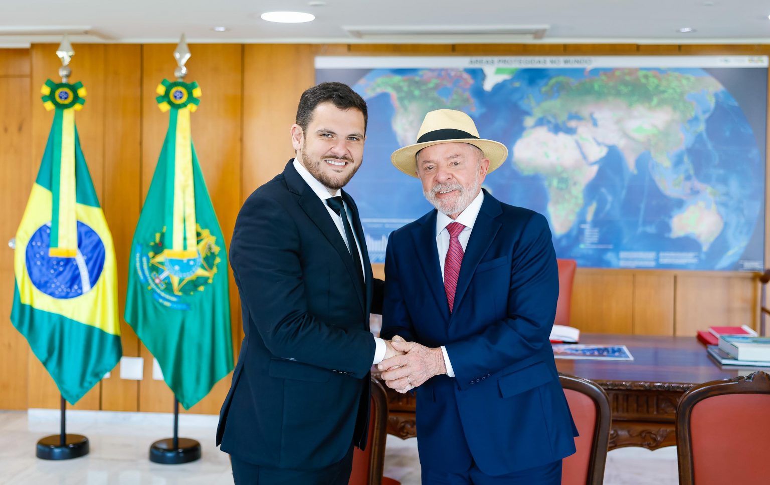 prefeito-renato-junior-emprestimo-lula-canal92am