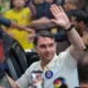 flavio-bolsonaro-fugiu-argentina-canal92am