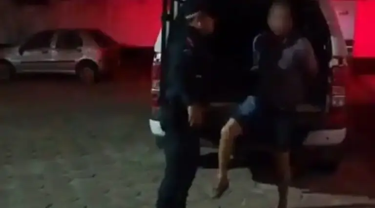 Homem-e-preso-suspeito-de-atos-libidinos-criaca-canal92am