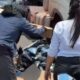 moto-em-baixo-de-caminhao-canal92am