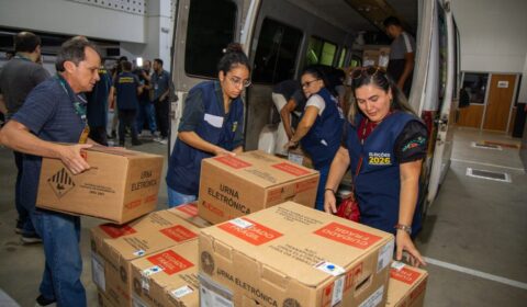 tre-am-coordena-distribuicao-das-urnas-eletronicas-para-votacao-em-manaus-canal92am
